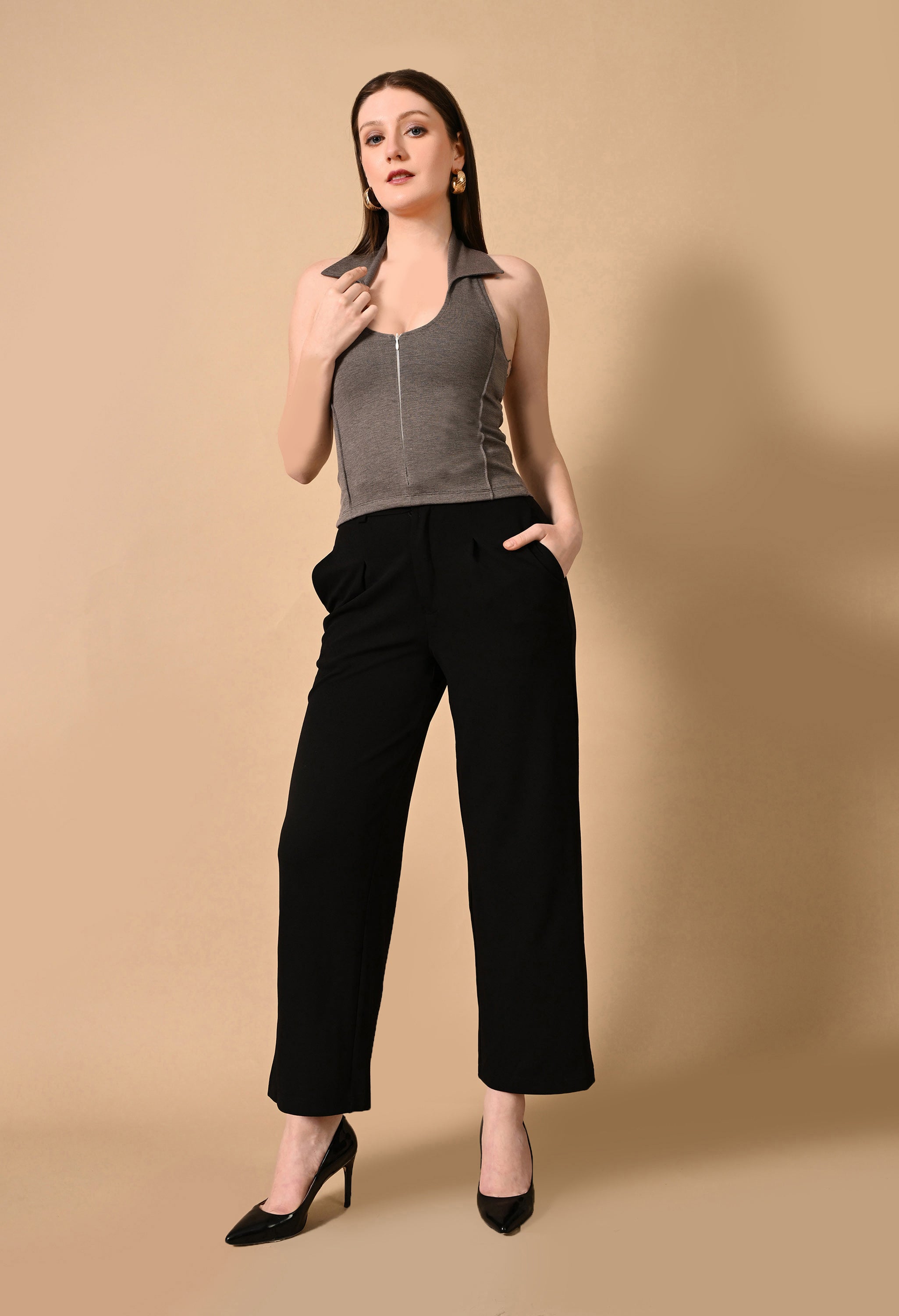 SLEEK HALTER